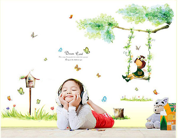 Decal Trang Trí Bé Gái Chơi Xích Đu