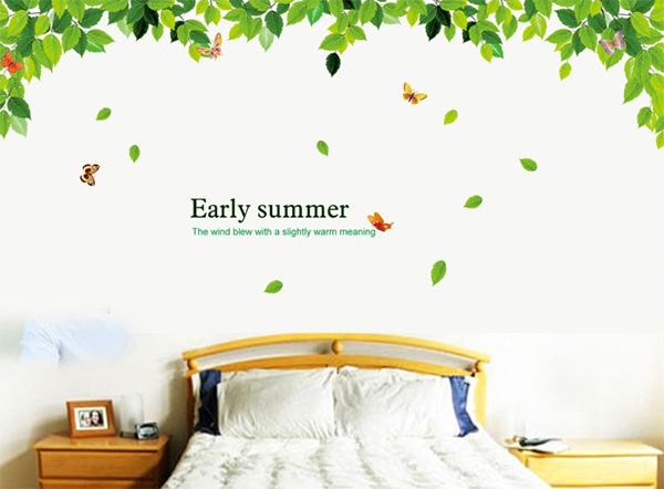 Decal Trang Trí Bướm Và Lá Rơi