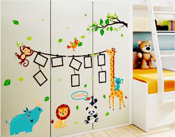 Decal Trang Trí Các Thú Làm Dây Treo Ảnh