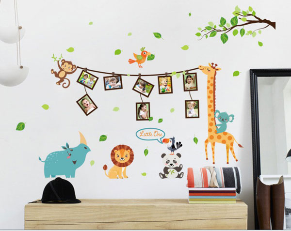 Decal Trang Trí Các Thú Làm Dây Treo Ảnh