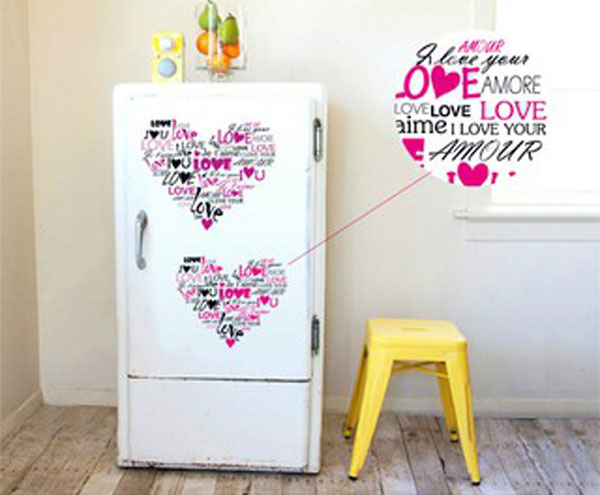 Decal Trang Trí Chữ Love Hình Trái Tim