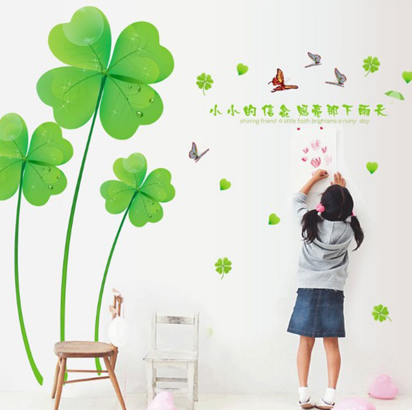Decal Trang Trí Cỏ May Mắn