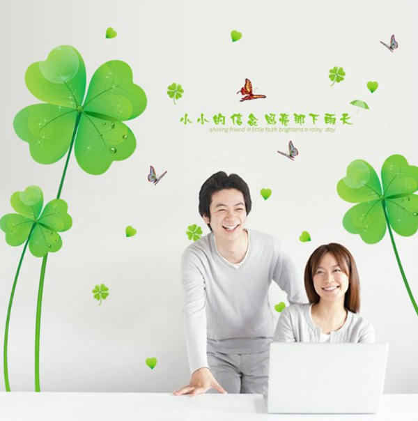 Decal Trang Trí Cỏ May Mắn