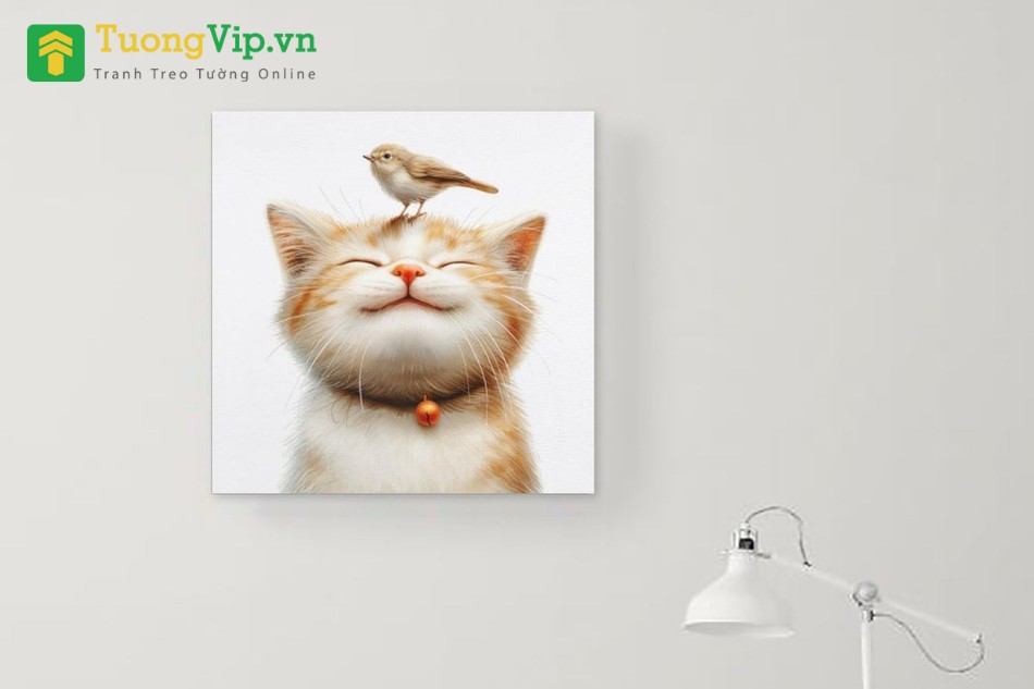Những con mèo đang vui vẻ nô đùa khiến trẻ thích thú
